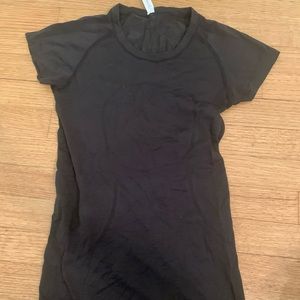 Lululemon black swiftly tech shirt